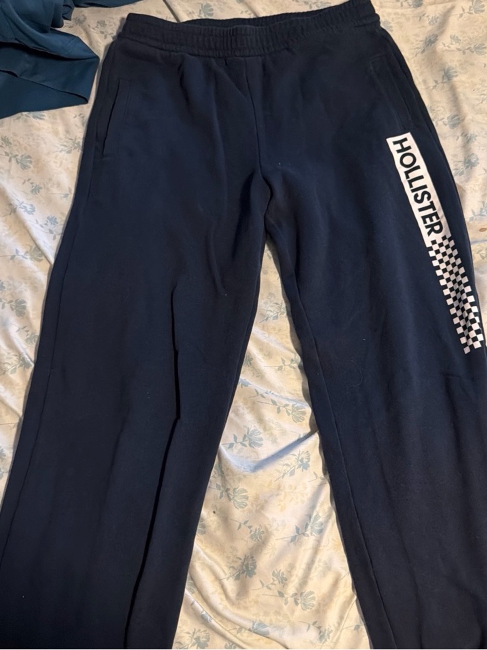 Hollister Women Navy Jogger Pants